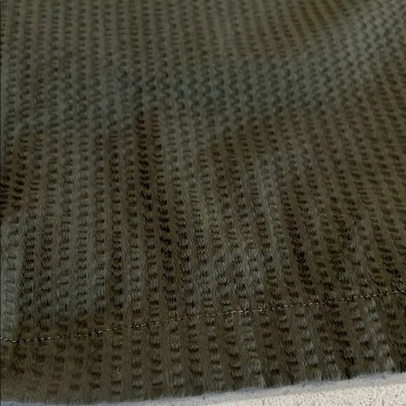 lululemon athletica Textured Olive Casual Swim Athletic Shorts Size XL - Picture 4 of 9